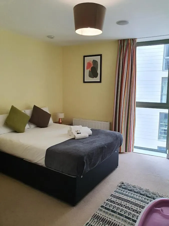 Luxury Apartment Marina Views At Titanic Quarter Belfast