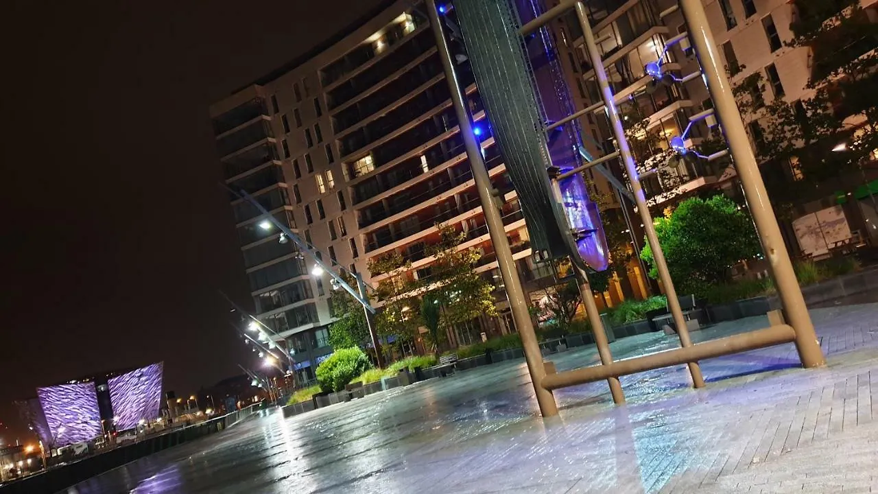 Luxury Apartment Marina Views At Titanic Quarter Belfast