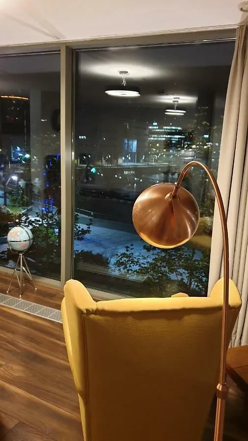 Luxury Apartment Marina Views At Titanic Quarter Belfast